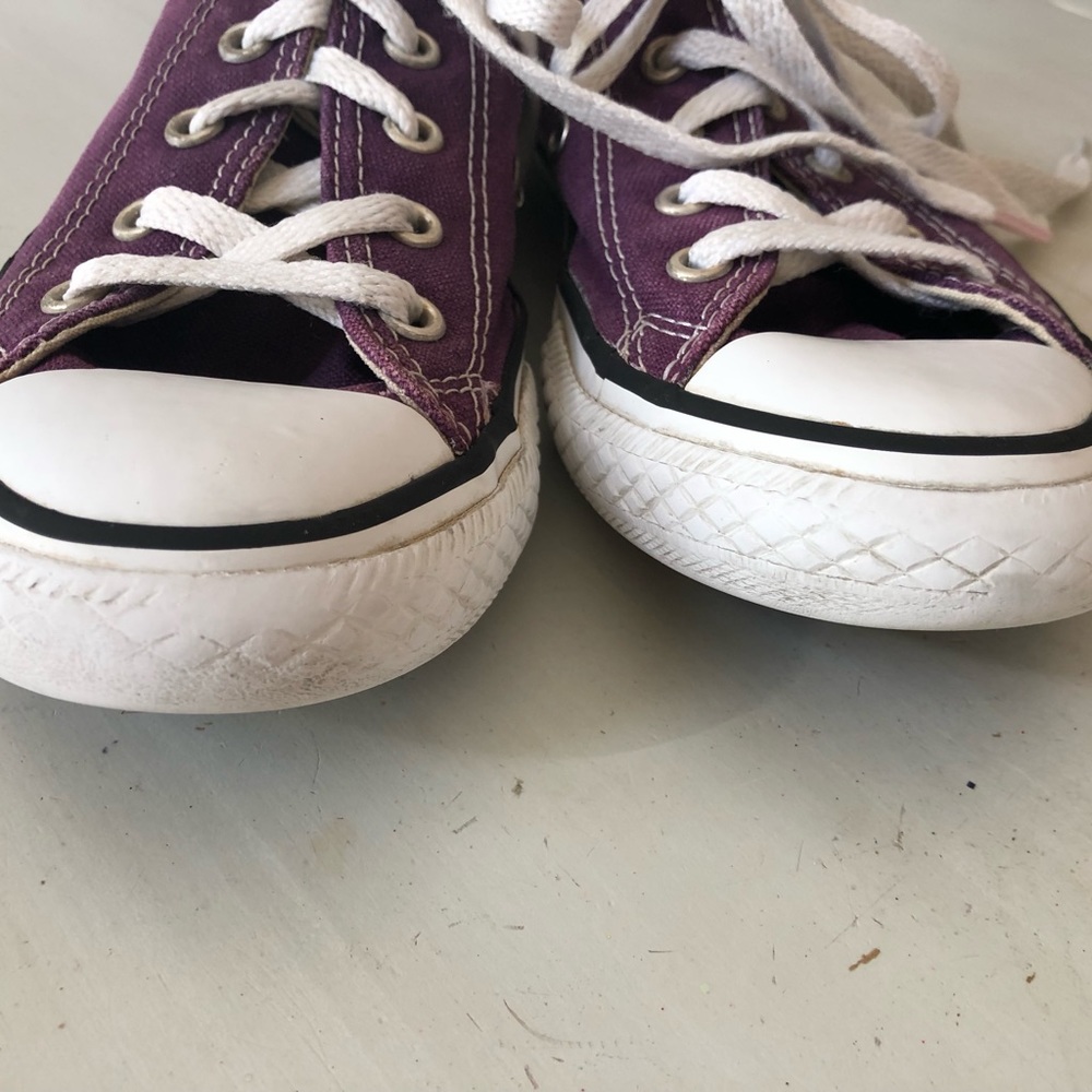 CONVERSE Sneakers / Tennis Shoes. Great Used Condition, as photos show!🌸🌷 - Picture 3 of 8